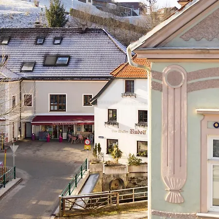 Zum Goldenen Hirschen شقة