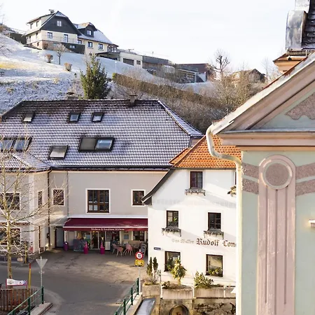 Zum Goldenen Hirschen *