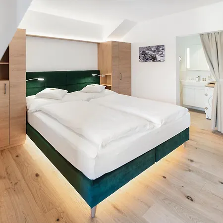 Zum Goldenen Hirschen Apartment